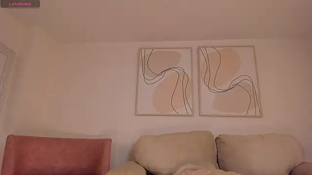 KatieNolan 1 online show from February 6, 11:50 am