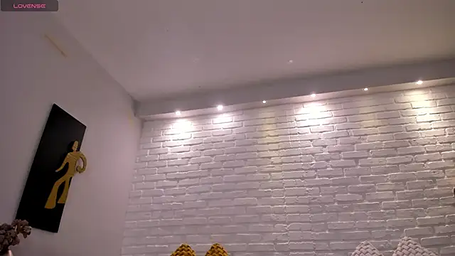 KatieNolan 1 online show from December 16, 8:35 pm