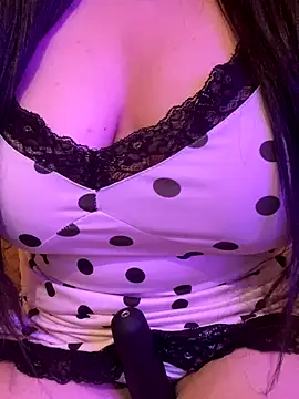 Cameelia online show from November 22, 7:13 pm