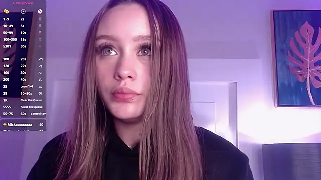 Snapshot of Ivyy_Crystal chatting on February 24, 3:20 pm Ivyy Crystal online show from February 24, 3:20 pm