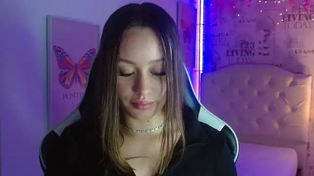 Snapshot of Ivyy_Crystal chatting on February 28, 12:10 am Ivyy Crystal online show from February 28, 12:10 am