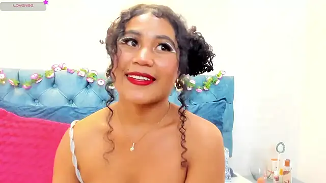 Sophie Smith69 online show from March 19, 5:06 pm