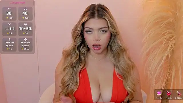 thaliafox  online show from March 22, 6:09 pm