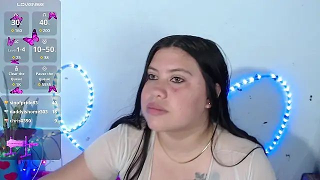 Snapshot of April_sexycurvi chatting on March 13, 5:11 am April sexycurvi online show from March 13, 5:11 am