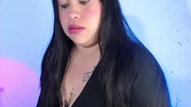 Snapshot of April_sexycurvi chatting on September 24, 8:21 am April sexycurvi online show from September 24, 8:21 am