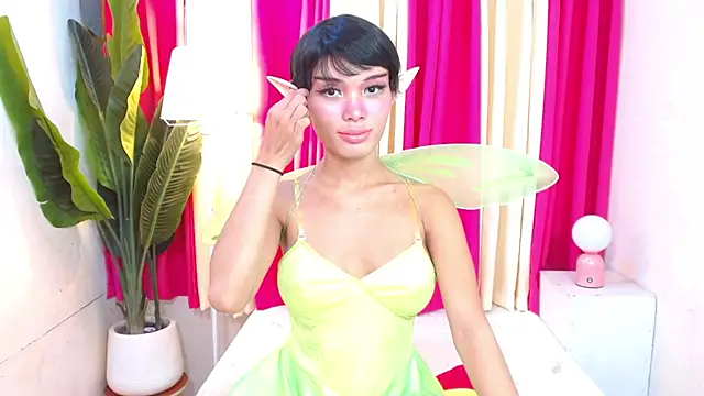 Notaestheticallykylinee online show from March 29, 2:35 am