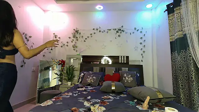 jenny-ki-bella online show from March 17, 4:04 am