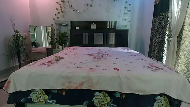 jenny-ki-bella online show from May 8, 2:15 am