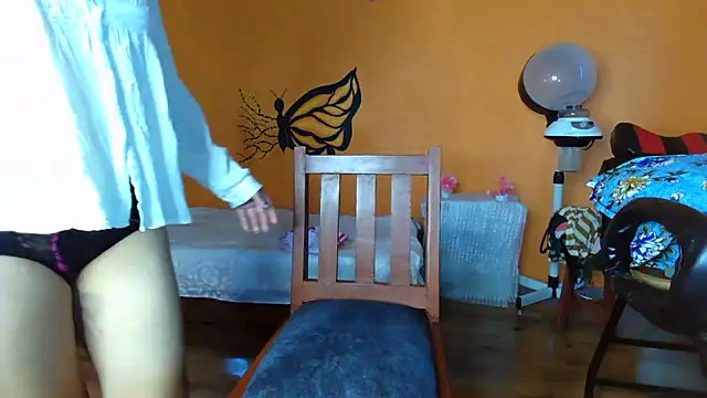 Snapshot of jenny-ki-bella chatting on October 27, 8:04 am jenny-ki-bella online show from October 27, 8:04 am