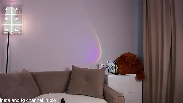 Snapshot of Elechka chatting on July 1, 1:22 pm Elechka online show from July 1, 1:22 pm