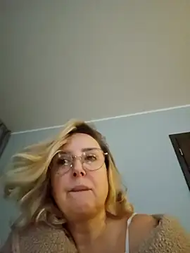 MariaRichi  online show from December 15, 7:36 am