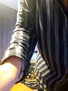 Snapshot of MariaRichi_ chatting on November 2, 7:35 am MariaRichi online show from November 2, 7:35 am