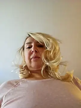 MariaRichi  online show from December 20, 8:06 am