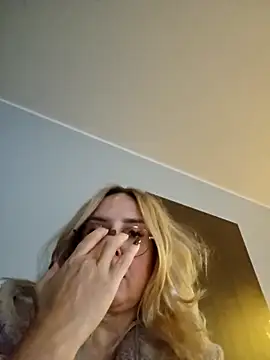 Snapshot of MariaRichi_ chatting on November 29, 7:08 am MariaRichi online show from November 29, 7:08 am