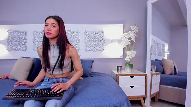 adelaa 11 online show from March 20, 12:32 pm