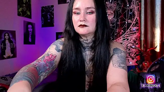 Emmybrightj  online show from June 18, 2:43 am