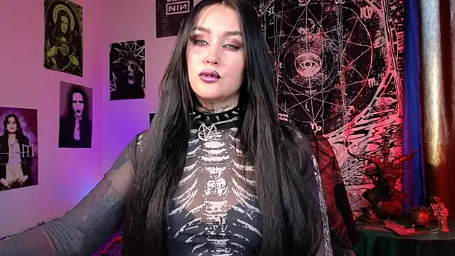 Emmybrightj  online show from May 18, 2:23 am