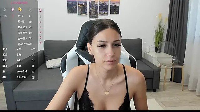 Kimi Ivy online show from September 19, 4:16 am