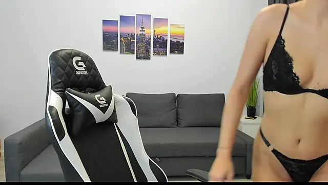 Kimi Ivy online show from October 30, 4:22 am