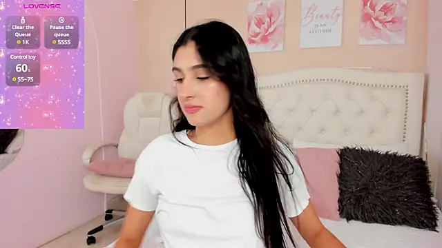 Snapshot of Ashley_Evans18 chatting on March 4, 12:12 pm Ashley Evans18 online show from March 4, 12:12 pm
