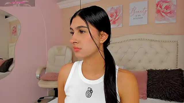 Snapshot of Ashley_Evans18 chatting on March 14, 1:24 pm Ashley Evans18 online show from March 14, 1:24 pm