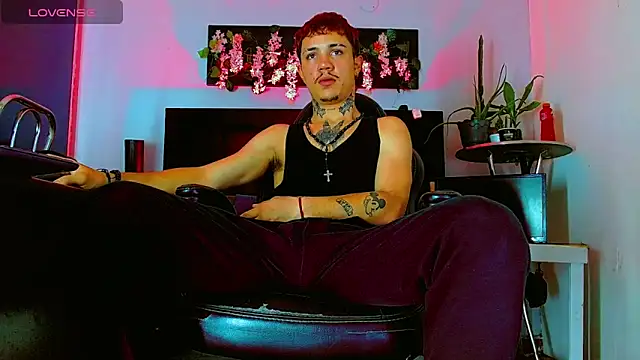 HannibalLester online show from February 28, 5:40 am