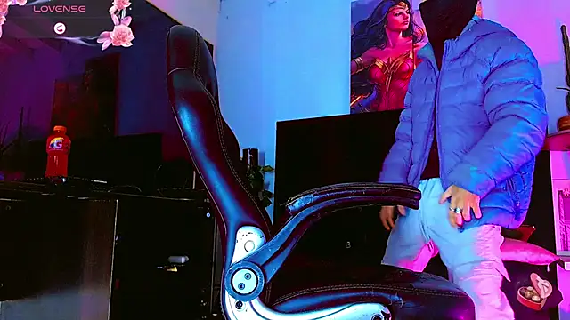 HannibalLester online show from January 14, 4:49 am