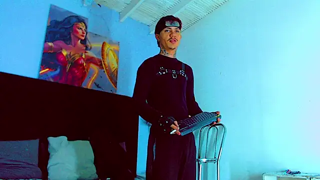 HannibalLester online show from October 31, 5:59 am