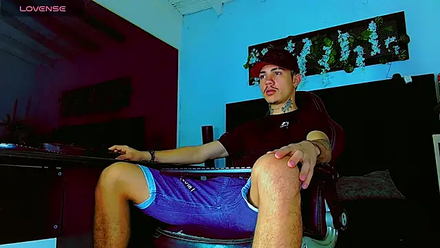 HannibalLester online show from March 1, 4:34 am