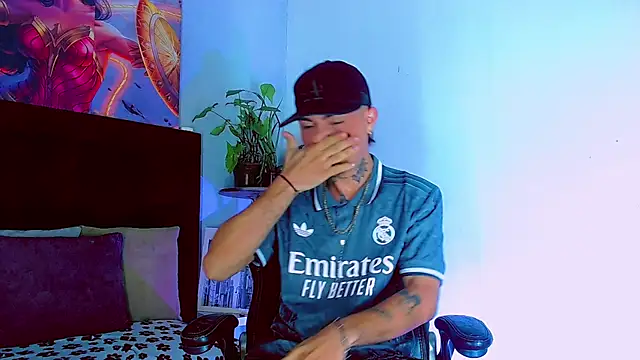 HannibalLester online show from November 23, 5:50 am