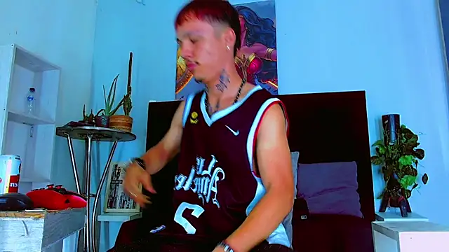 HannibalLester online show from January 8, 4:29 am