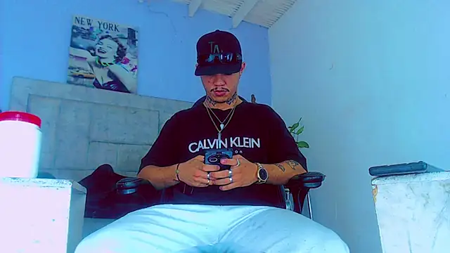 HannibalLester online show from October 2, 12:19 pm