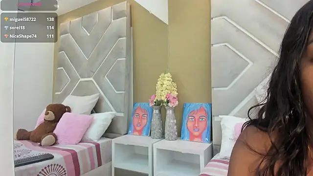 Snapshot of Melany_Ebonyy chatting on February 10, 5:30 pm Melany Ebonyy online show from February 10, 5:30 pm