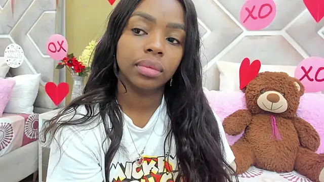 Snapshot of Melany_Ebonyy chatting on February 13, 11:28 am Melany Ebonyy online show from February 13, 11:28 am