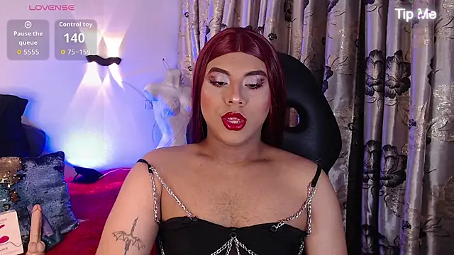 Emili Roux online show from January 9, 12:01 pm