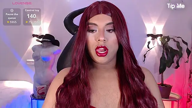 Snapshot of Emili_Roux chatting on January 18, 12:41 pm Emili Roux online show from January 18, 12:41 pm