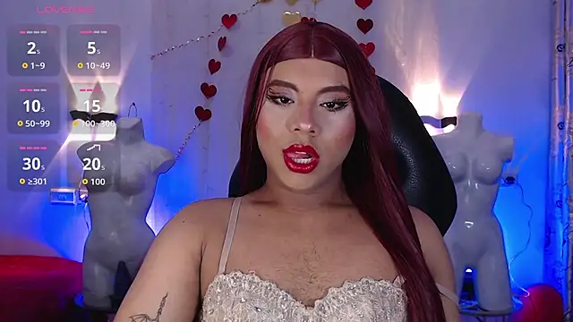 Snapshot of Emili_Roux chatting on February 14, 6:08 pm Emili Roux online show from February 14, 6:08 pm