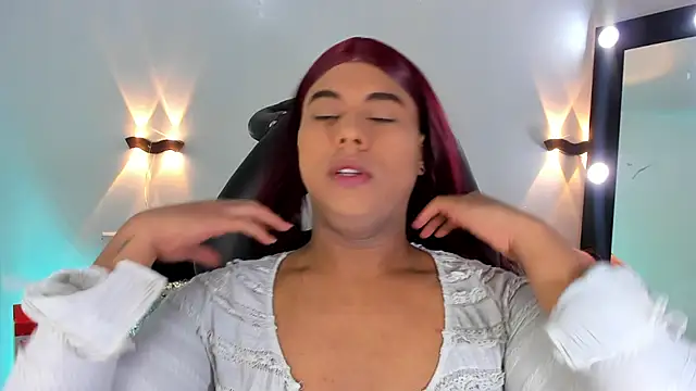 Emili Roux online show from April 26, 10:34 am