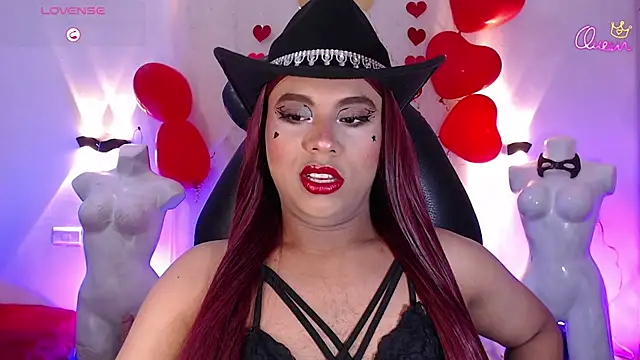 Snapshot of Emili_Roux chatting on February 15, 6:07 pm Emili Roux online show from February 15, 6:07 pm