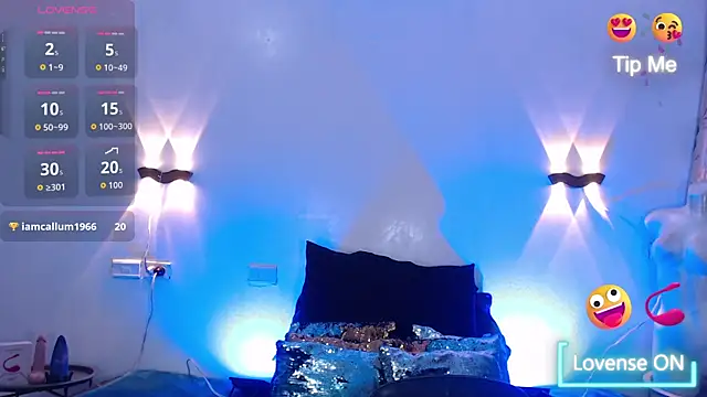 Emili Roux online show from November 13, 12:31 pm