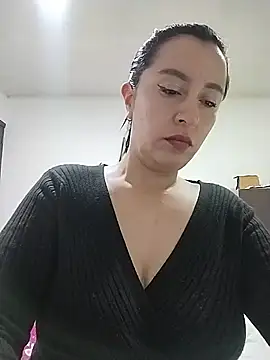 Snapshot of hailey85 chatting on June 18, 10:48 pm hailey85 online show from June 18, 10:48 pm