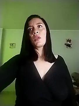 Snapshot of hailey85 chatting on November 16, 9:41 pm hailey85 online show from November 16, 9:41 pm