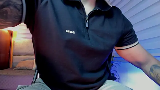 maximusclark1 online show from March 11, 2:38 am