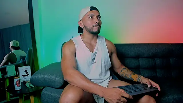 maximusclark1 online show from February 7, 10:30 pm