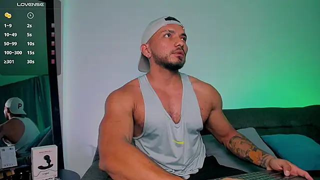 maximusclark1 online show from February 25, 11:15 pm