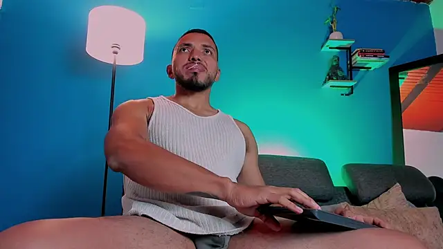 maximusclark1 online show from September 22, 9:10 pm