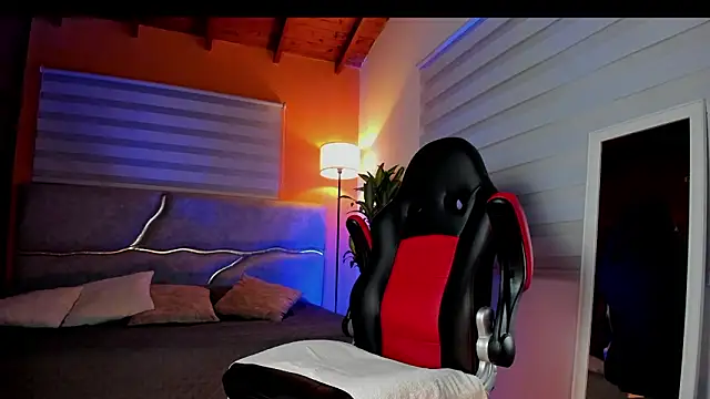 maximusclark1 online show from March 22, 11:17 pm