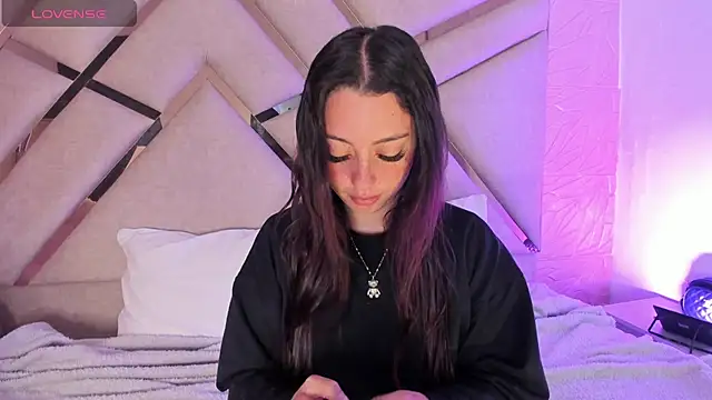 sadashi moon  online show from November 5, 8:50 am