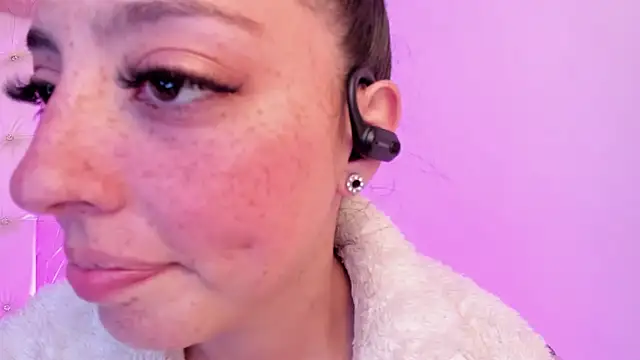 sadashi moon  online show from March 17, 1:35 am