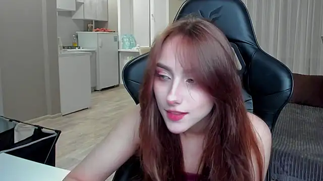 Snapshot of SilverDream chatting on September 19, 9:30 pm SilverDream online show from September 19, 9:30 pm